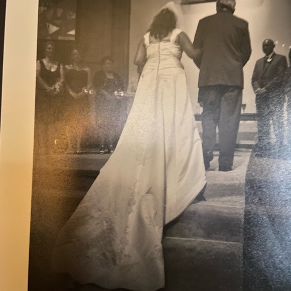 Wedding Gown plus size pearl cream - Picture 6 of 14